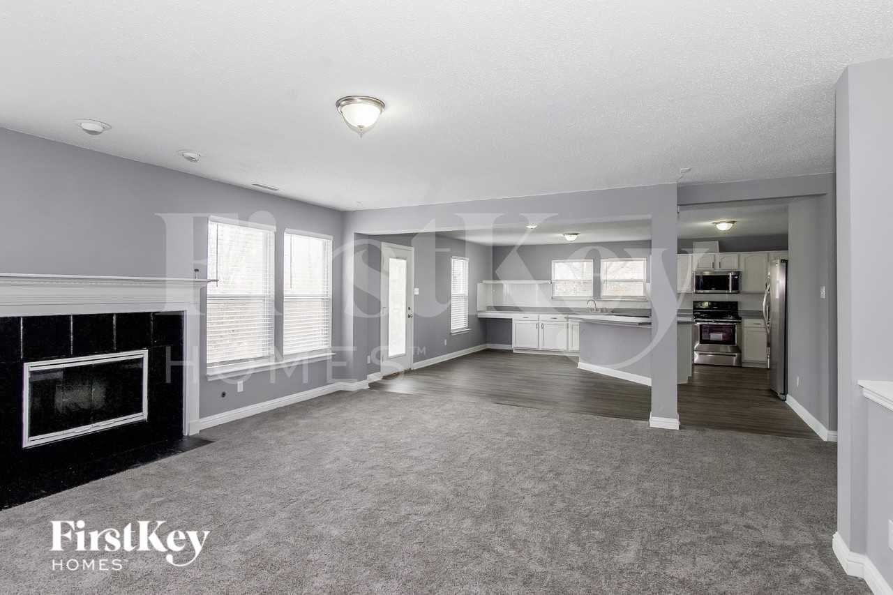 8736 Belle Union Dr - Photo 6 of 18