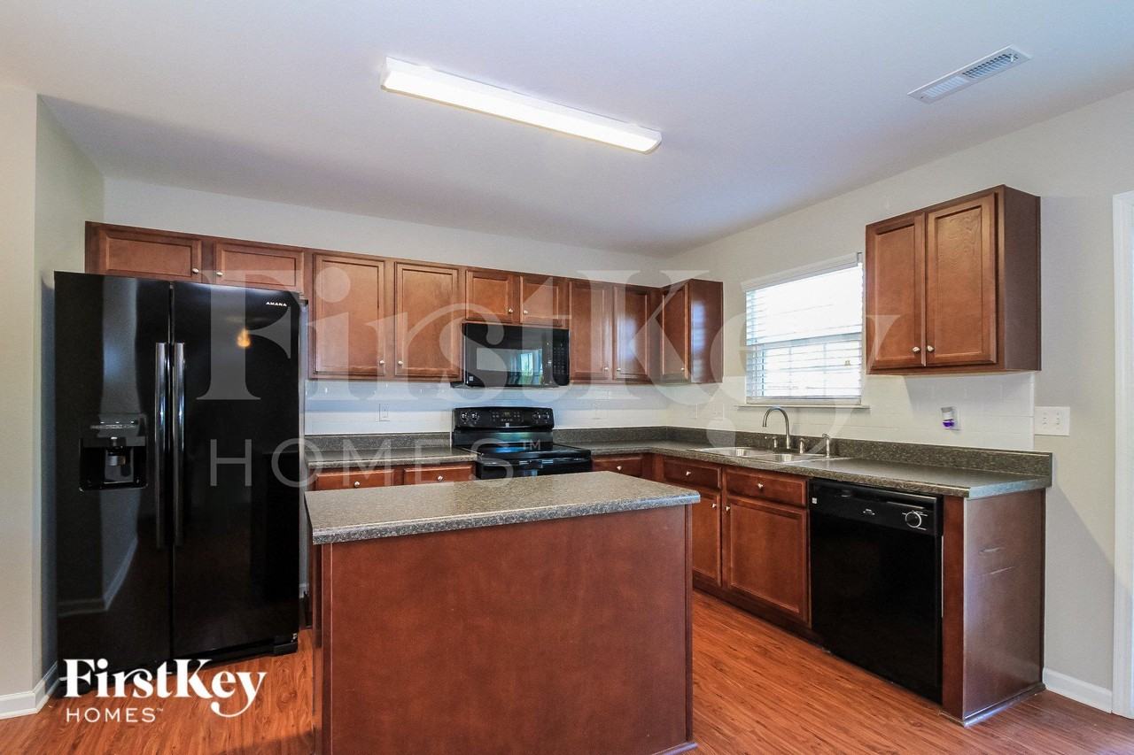 270 Mount Olivet Dr - Photo 6 of 15