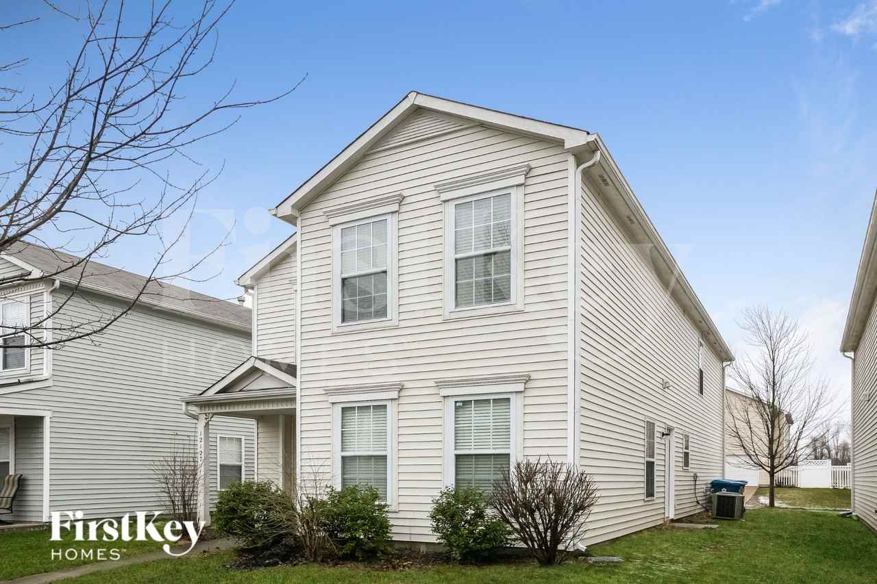 12127 Maize Dr - Photo 3 of 16
