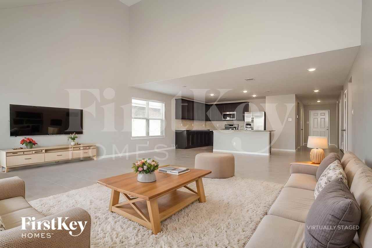 29018 Innes Park Pl - Photo 4 of 19