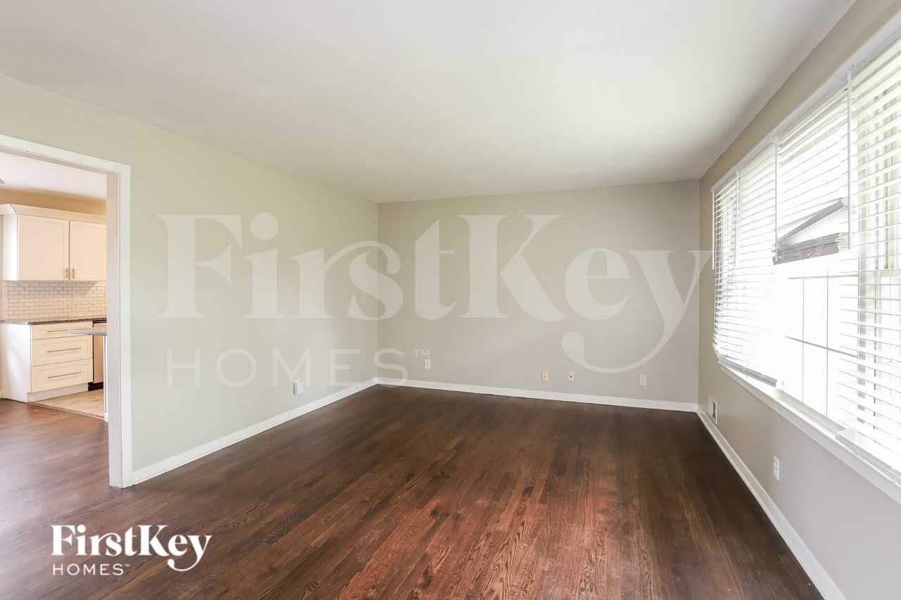 8712 Marty Ln - Photo 2 of 19