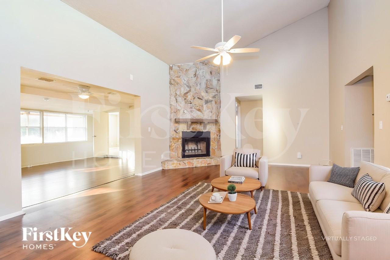 6708 Timberlane West Dr - Photo 5 of 18