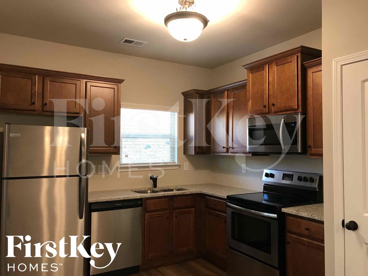 5458 Union Hill Ct - Photo 7 of 21