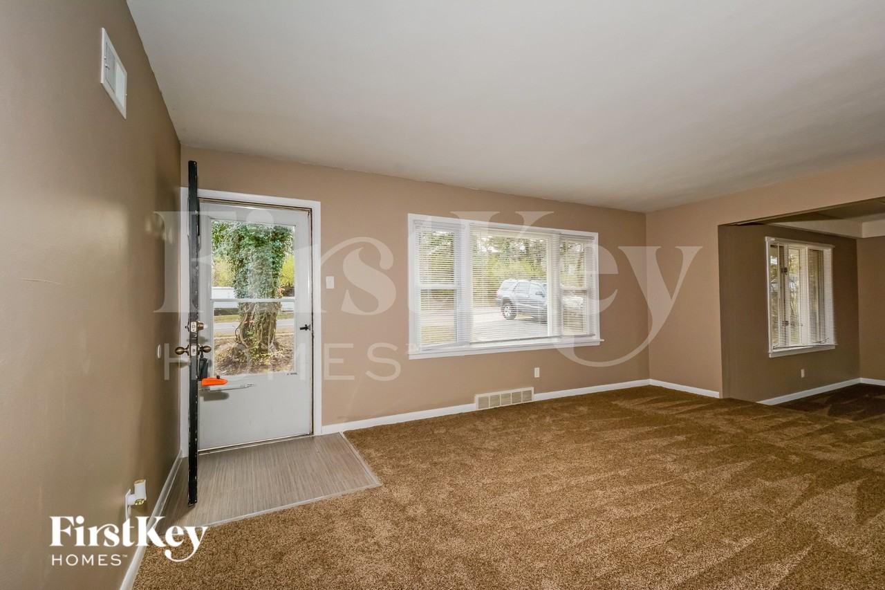 5415 Parker Rd - Photo 2 of 18