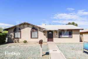 featured image of 5214 S 44th Pl