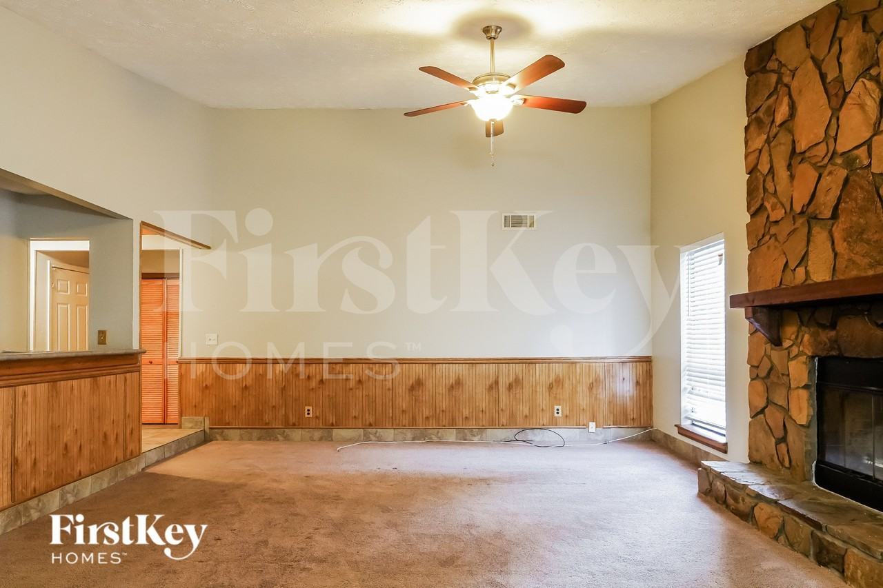 446 Ridgetop Dr Nw - Photo 4 of 16
