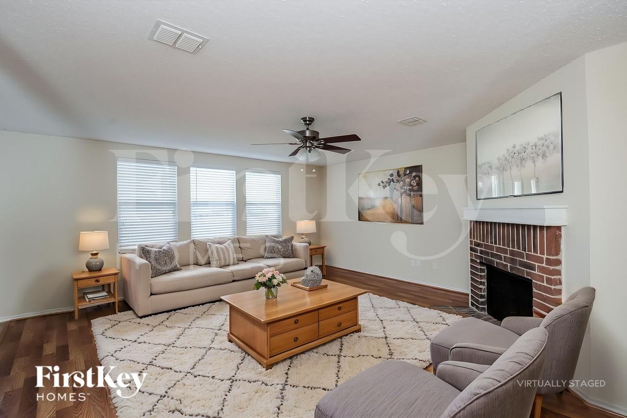 4004 German Pointer Way - Photo 3 of 18