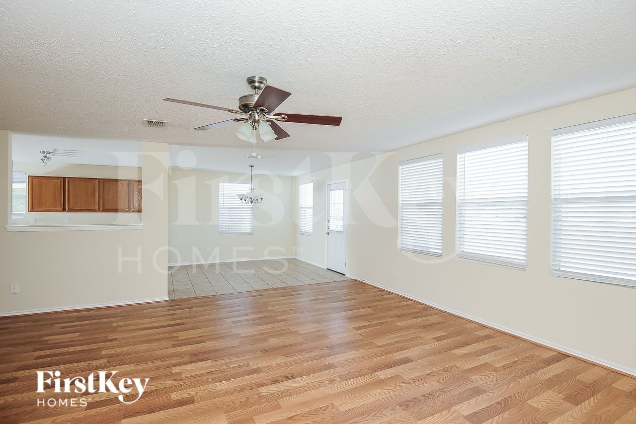 4004 German Pointer Way - Photo 4 of 18