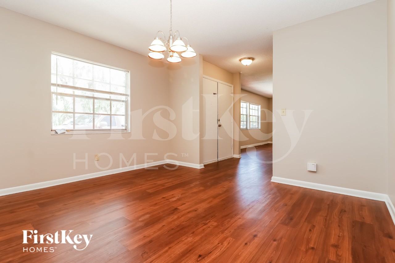 3816 Fieldflower Ct - Photo 4 of 17