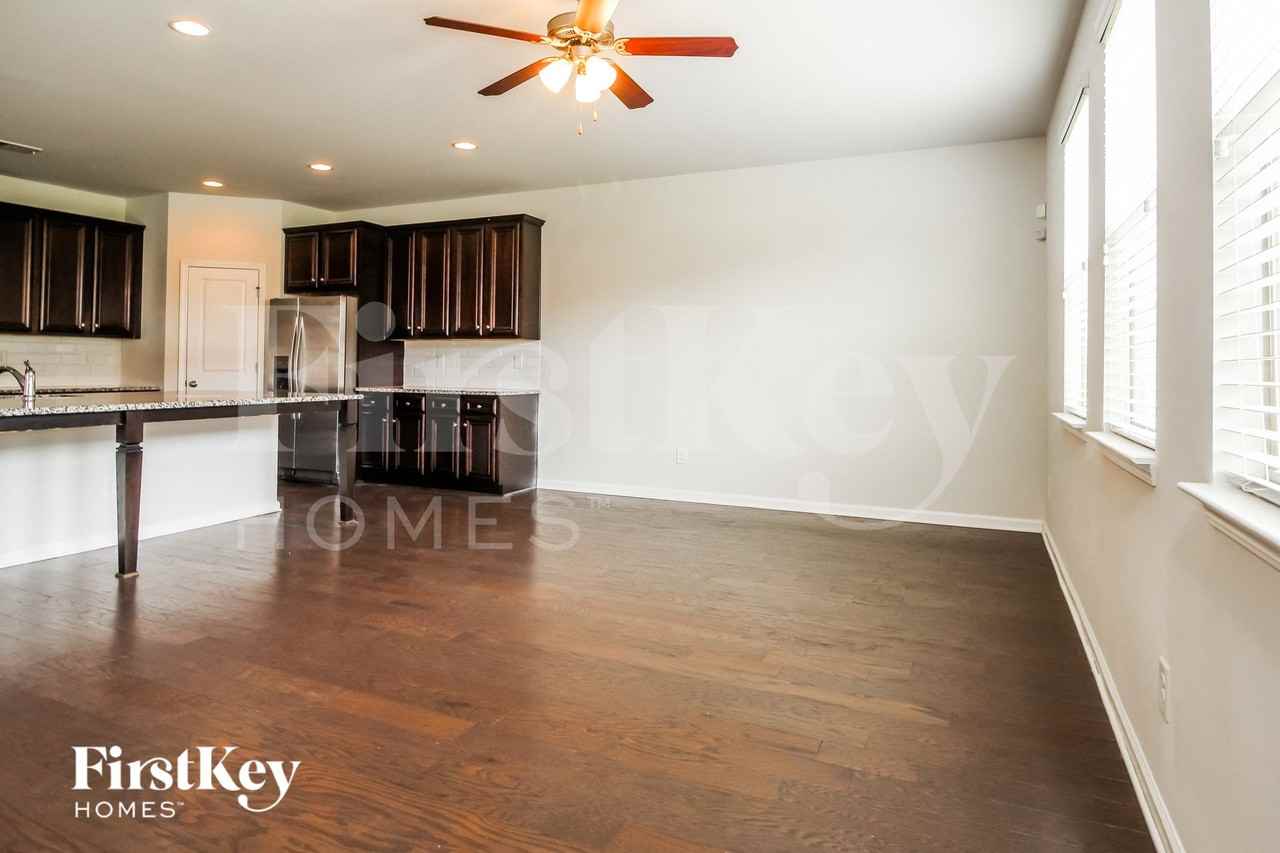 3669 Brightfield Ln - Photo 4 of 15