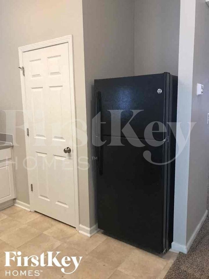 3606 Ginnis Dr Sw #8 - Photo 7 of 17