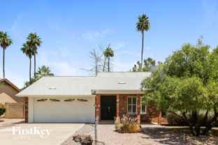 2922 E Sierra St - Photo 1 of 1