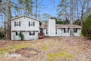 featured image of 2592 Chippewa Ct