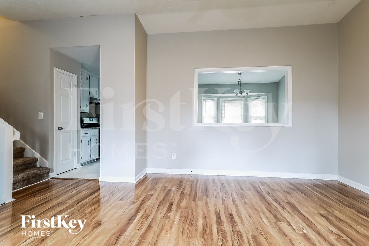2592 Chippewa Ct - Photo 4 of 18