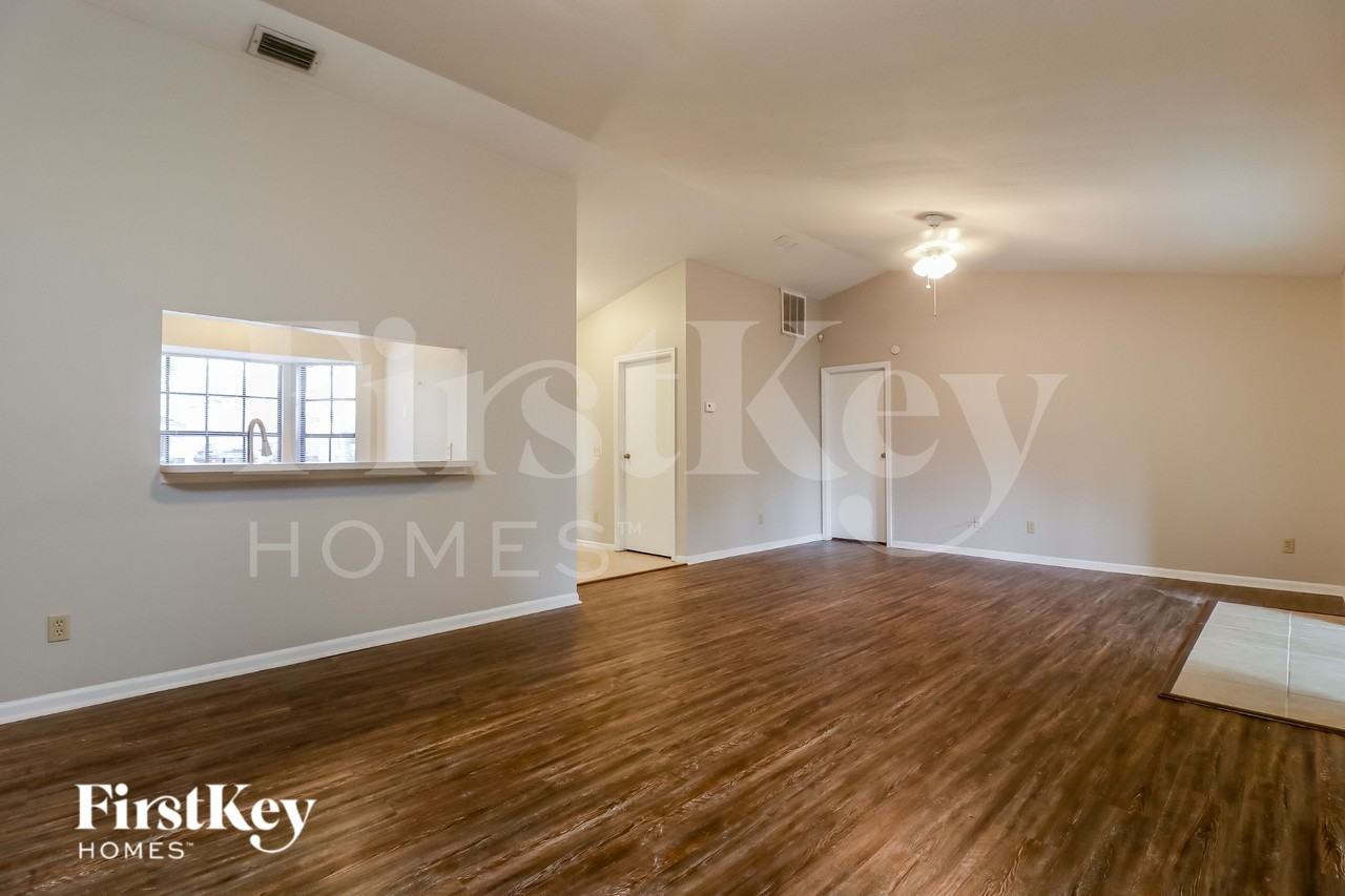 1907 Landside Dr - Photo 7 of 19