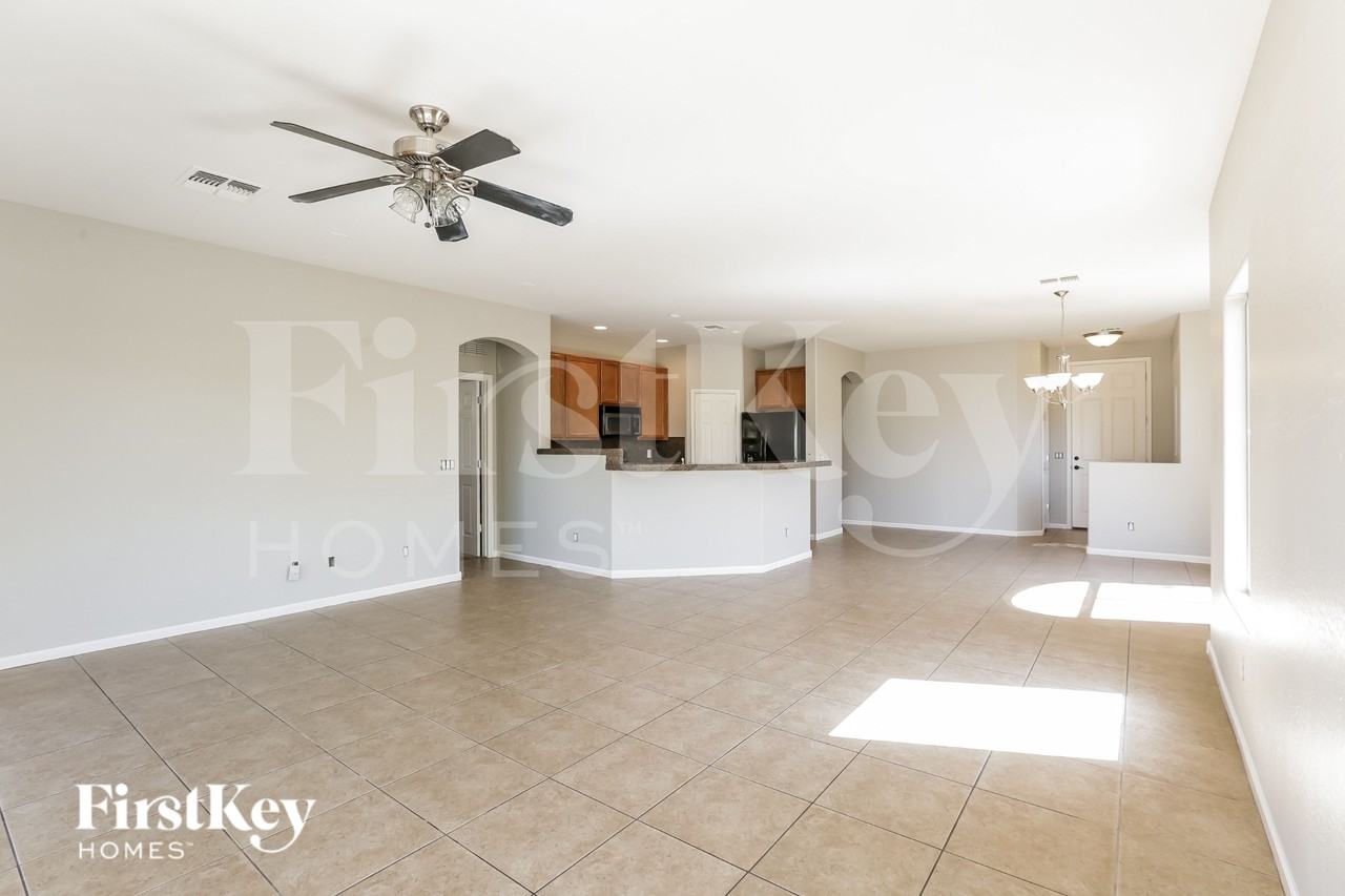 17650 N 30th St - Photo 5 of 16