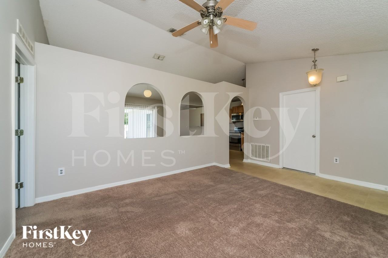 1417 Kissimmee Ct - Photo 4 of 20