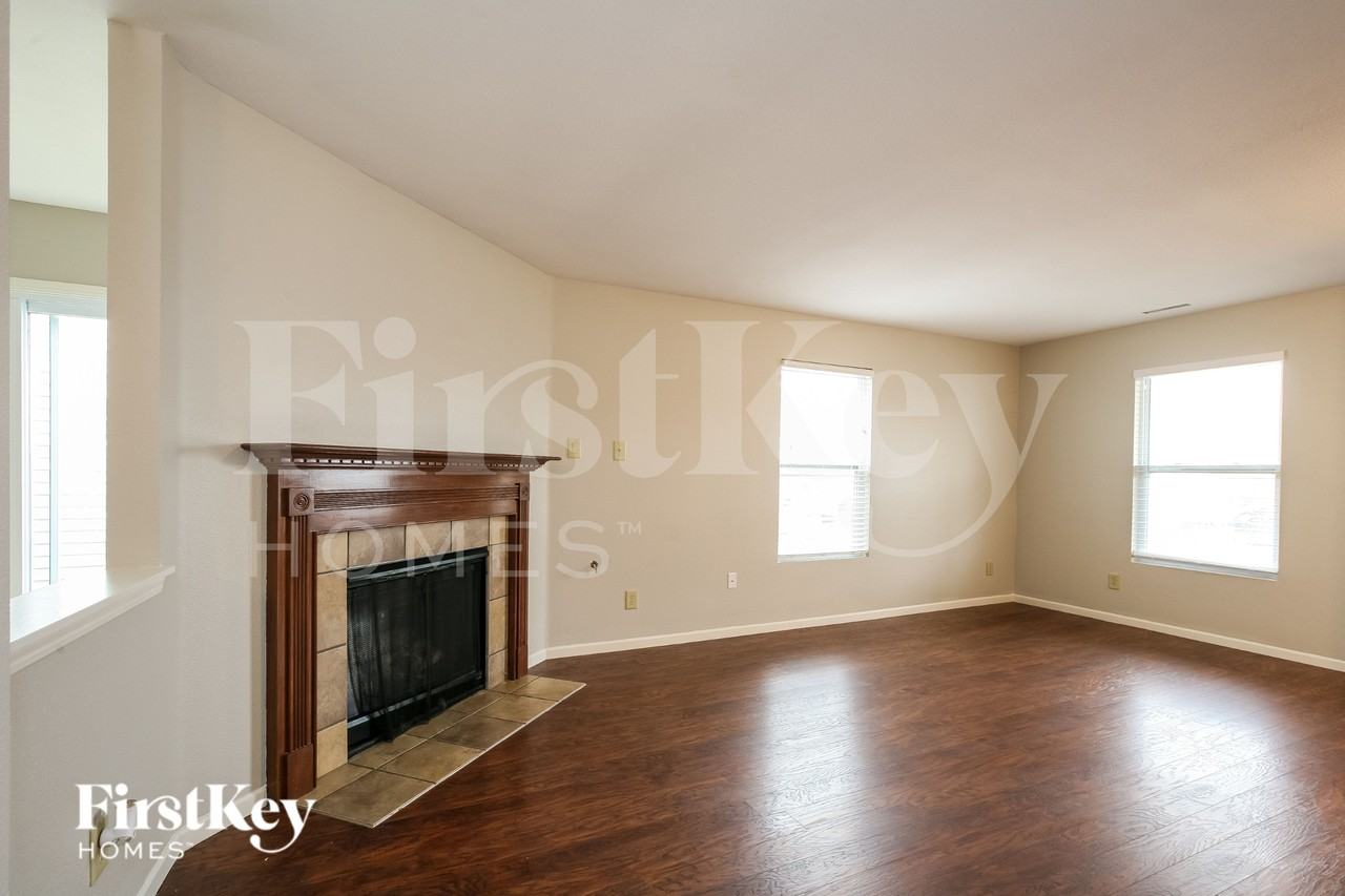 10094 Golden Dr - Photo 3 of 16