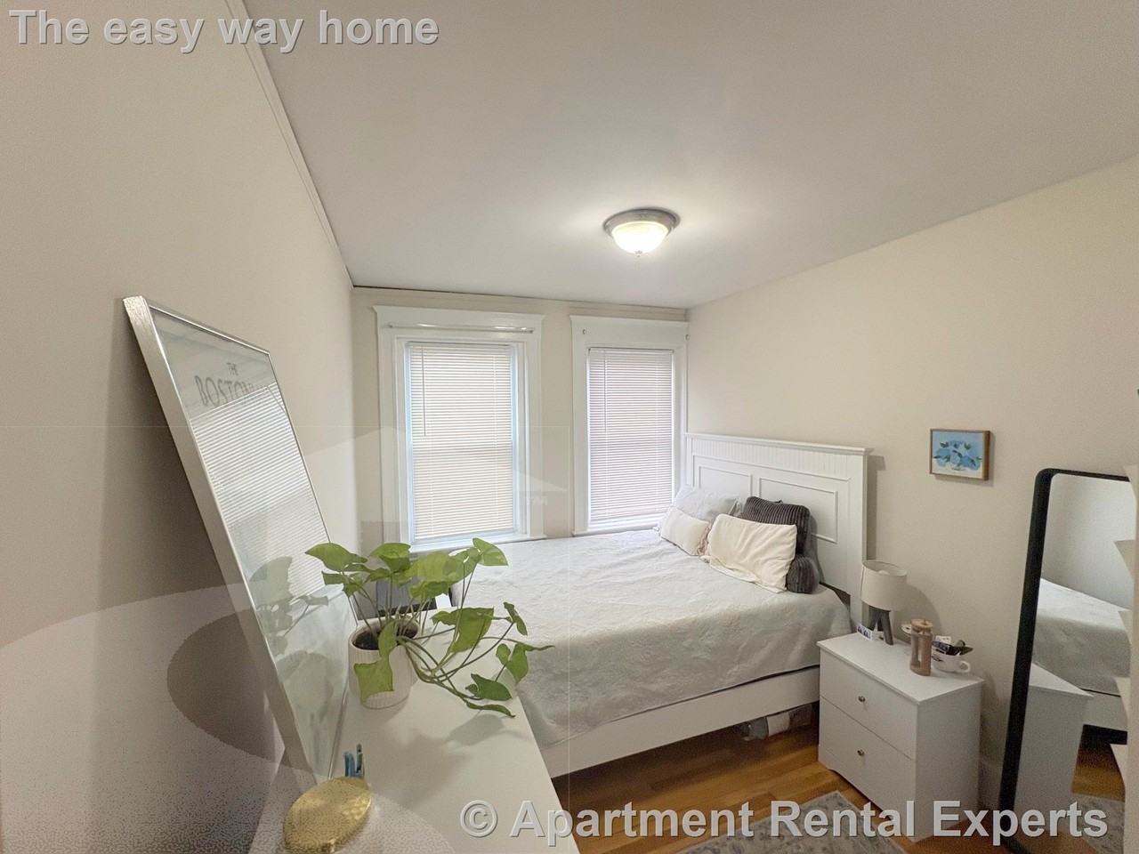 489 E Broadway #3 - Photo 6 of 13