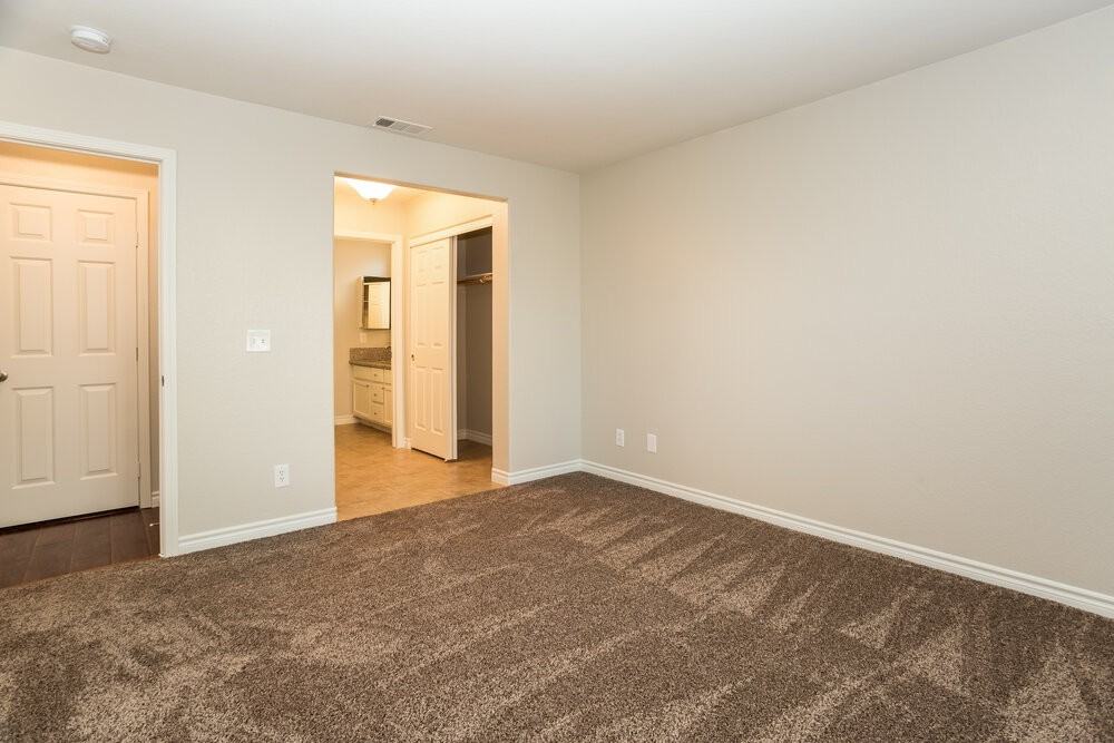 7408 Maiden Run Ave - Photo 7 of 15