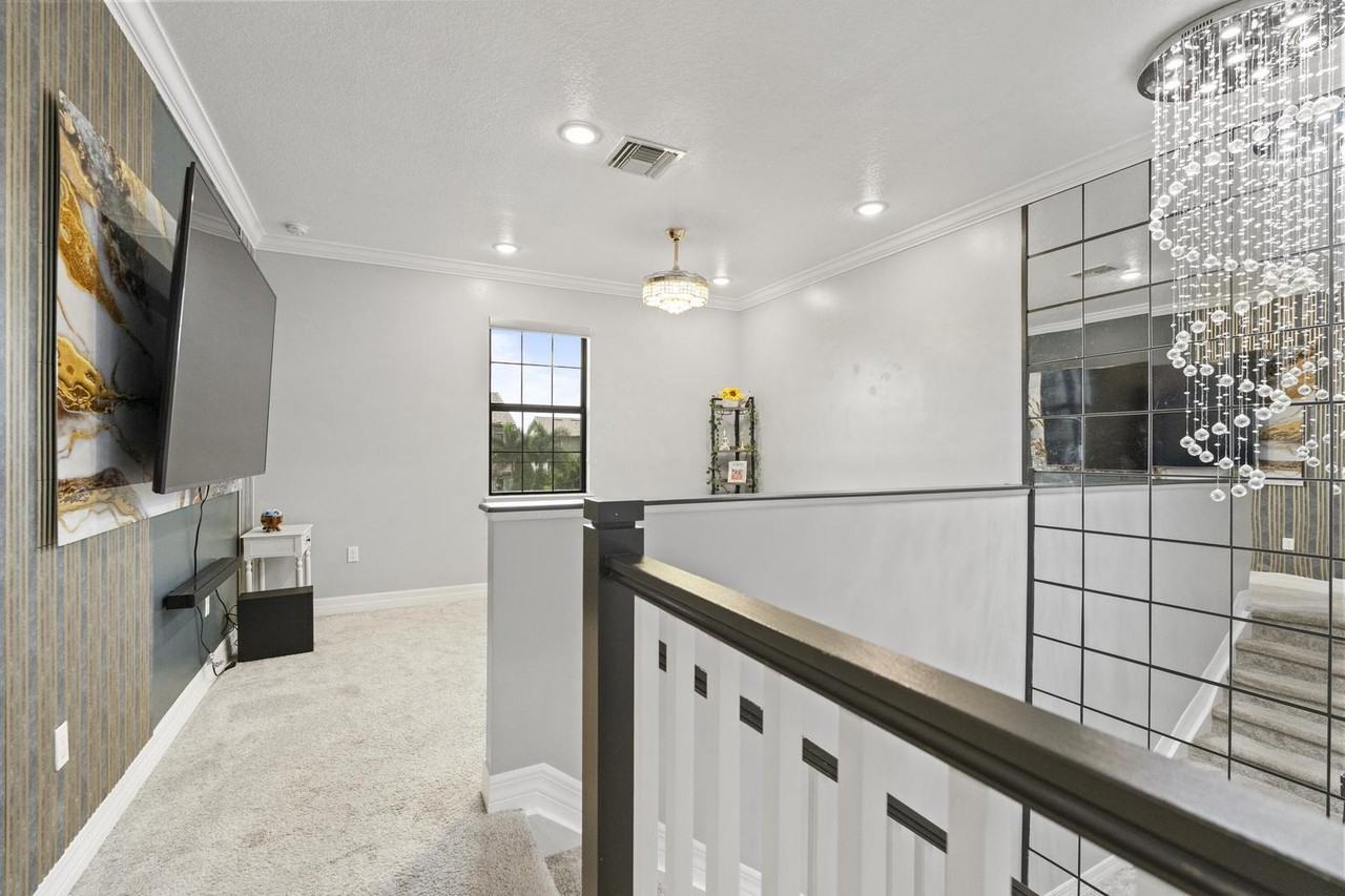 8196 Cinch Way - Photo 6 of 8