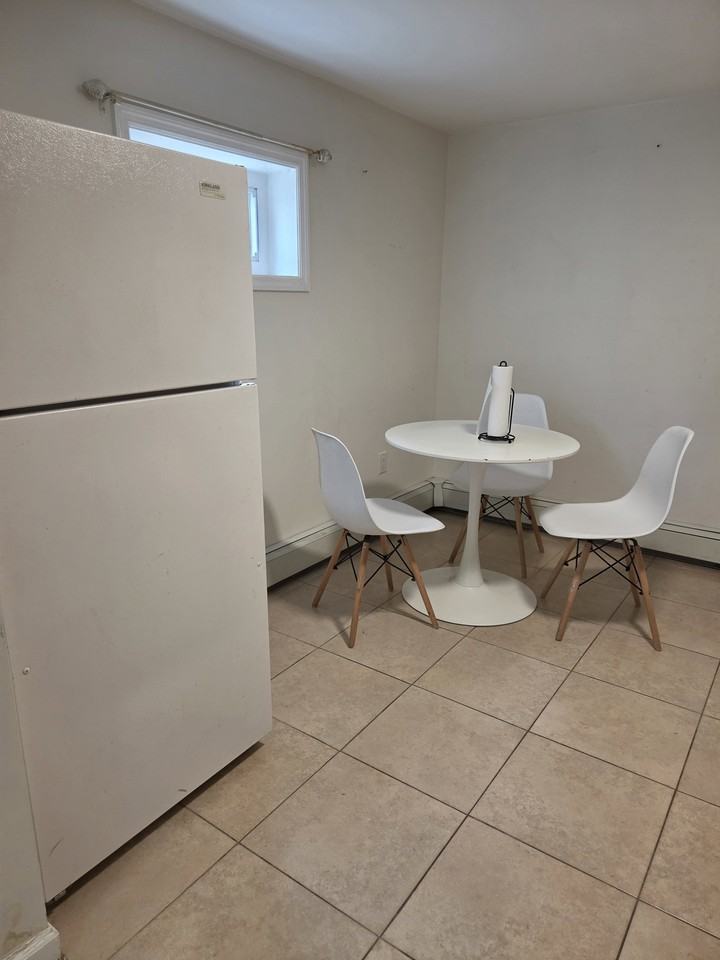 456 Morse Ave #G - Photo 3 of 8