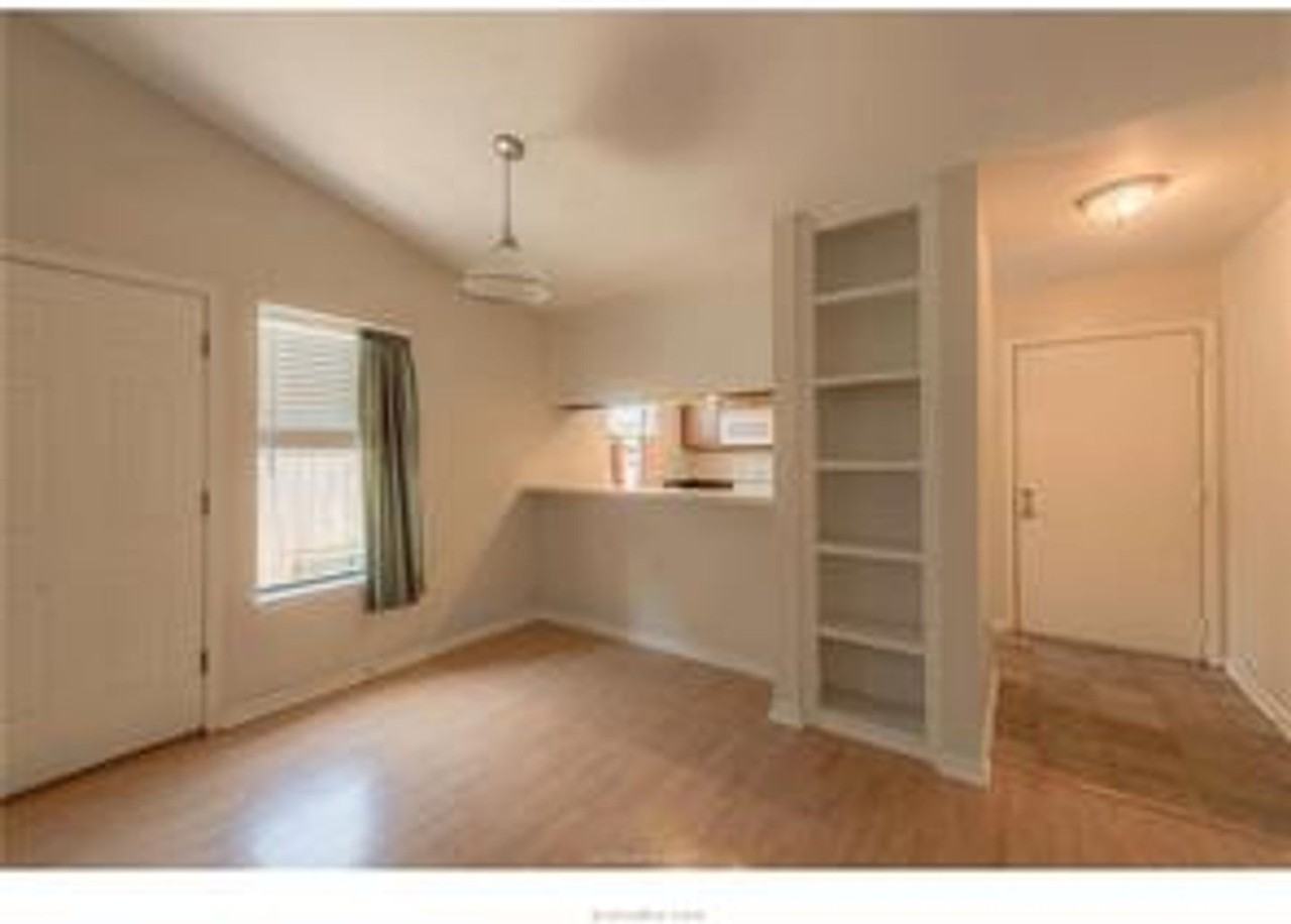 2517 Hickory Dr - Photo 3 of 11