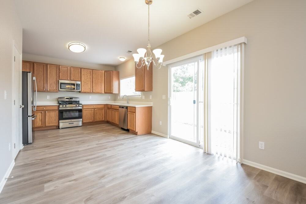 2487 E 127th Ct - Photo 6 of 17