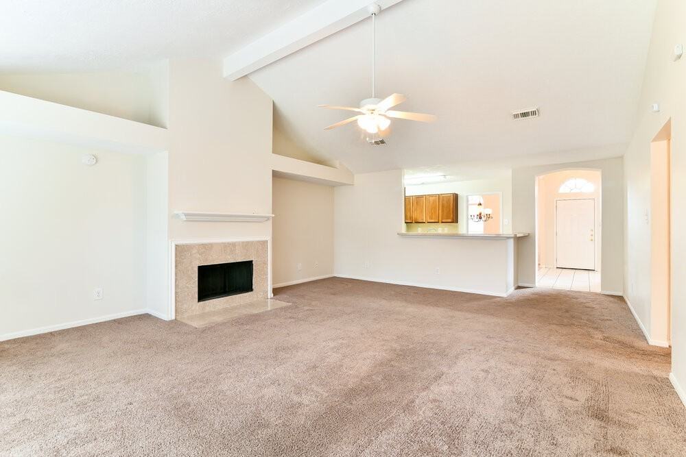 17606 Glenwolf Dr - Photo 4 of 16