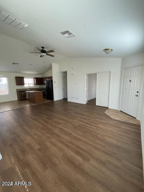 21080 N Wilford Ave - Photo 6 of 9