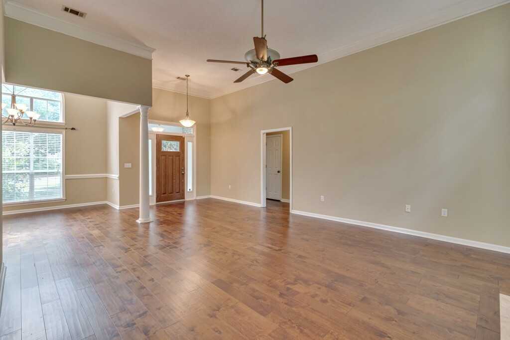 24 Dover Dr - Photo 2 of 28