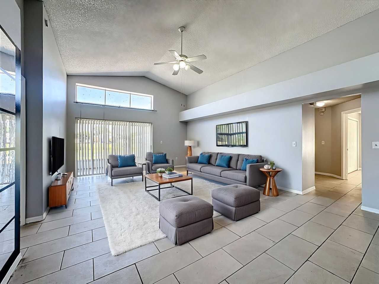 1603 Storington Ave - Photo 4 of 47