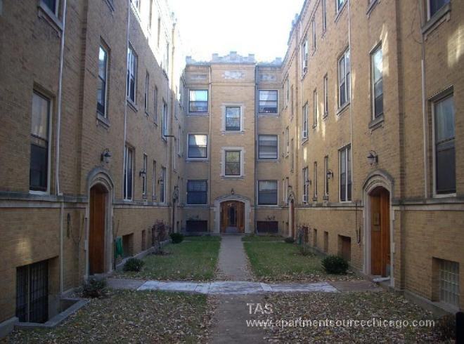 N Bissell St #2E - Photo 6 of 8