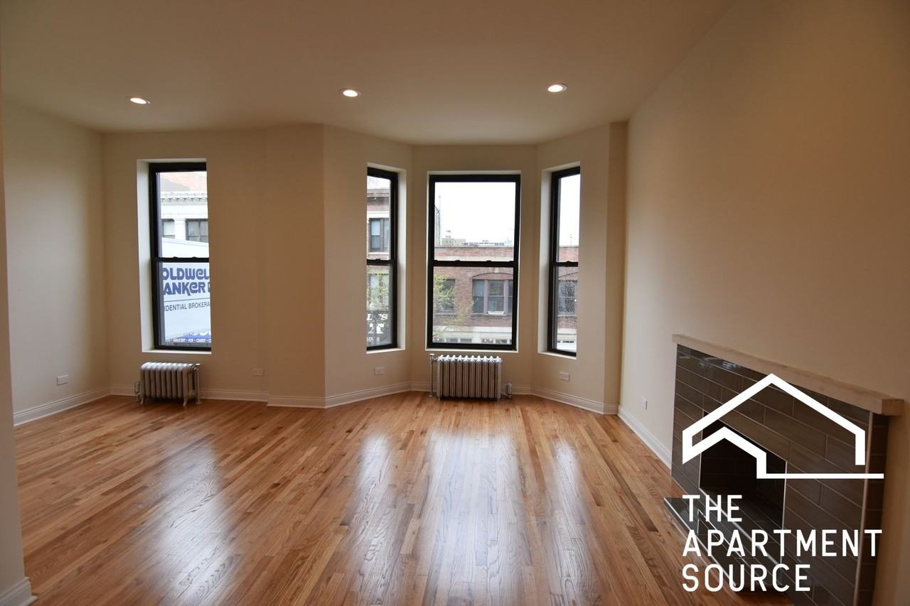 908 W Belmont Ave #2 - Photo 3 of 17