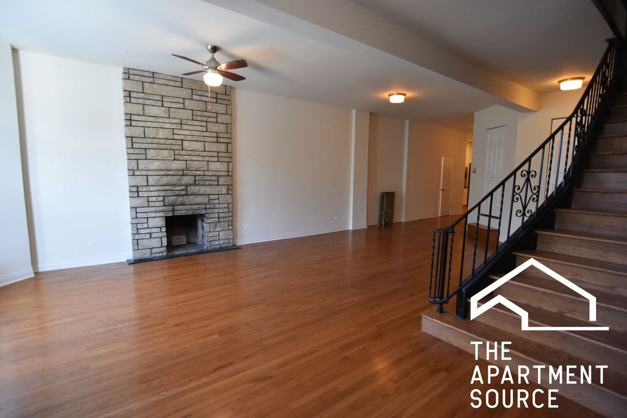 900 W Belmont Ave #904 - Photo 5 of 15