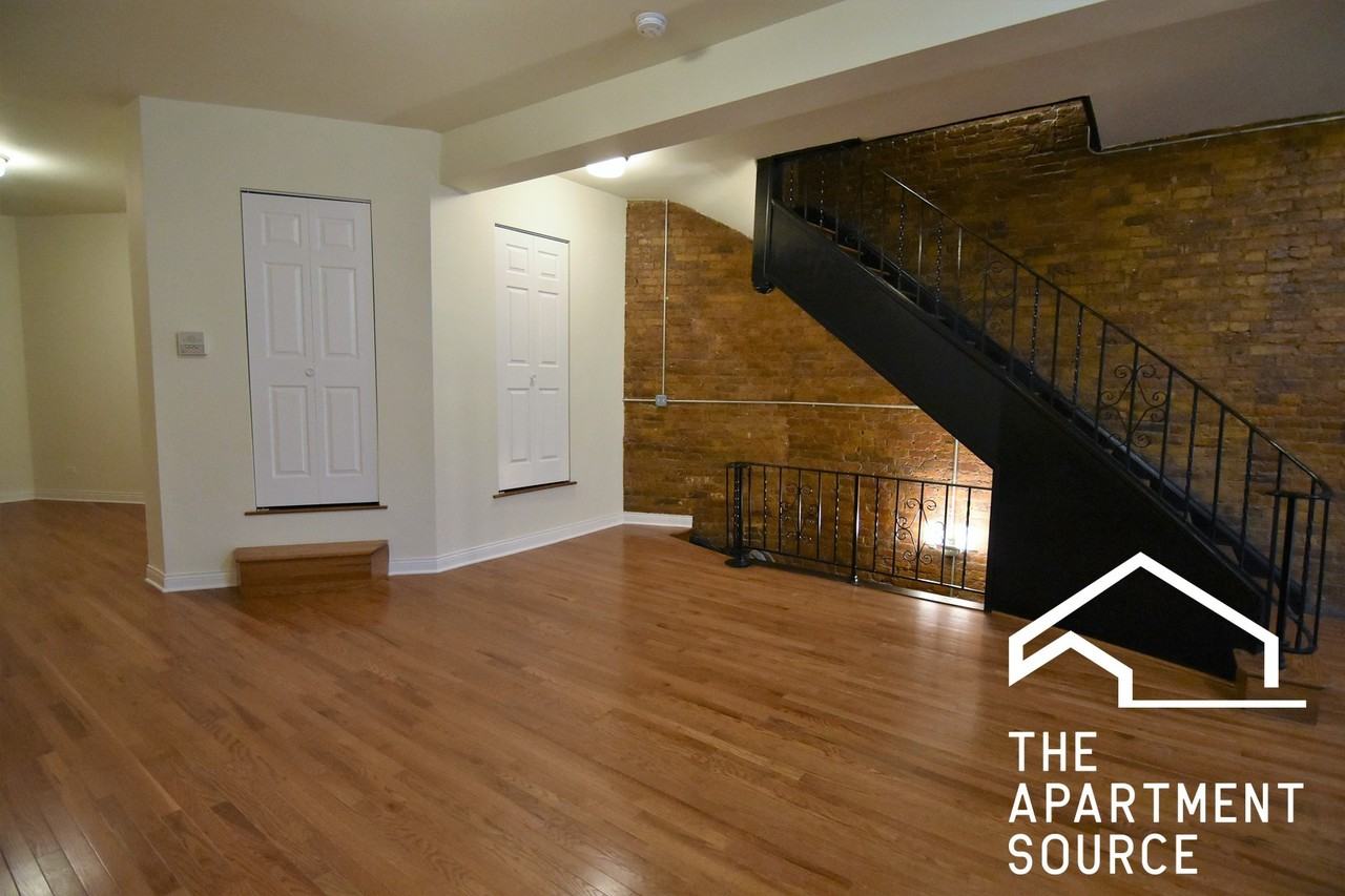 900 W Belmont Ave #904 - Photo 7 of 15