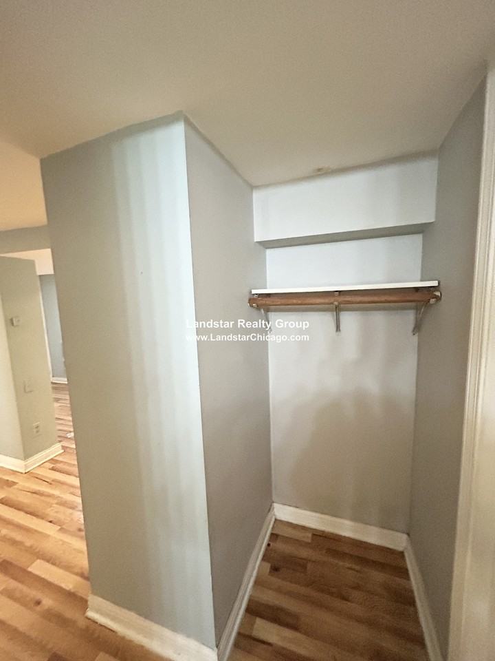 1624 N Honore St #G - Photo 6 of 8