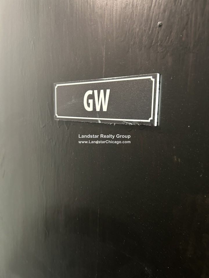 6707 N California Ave #GW