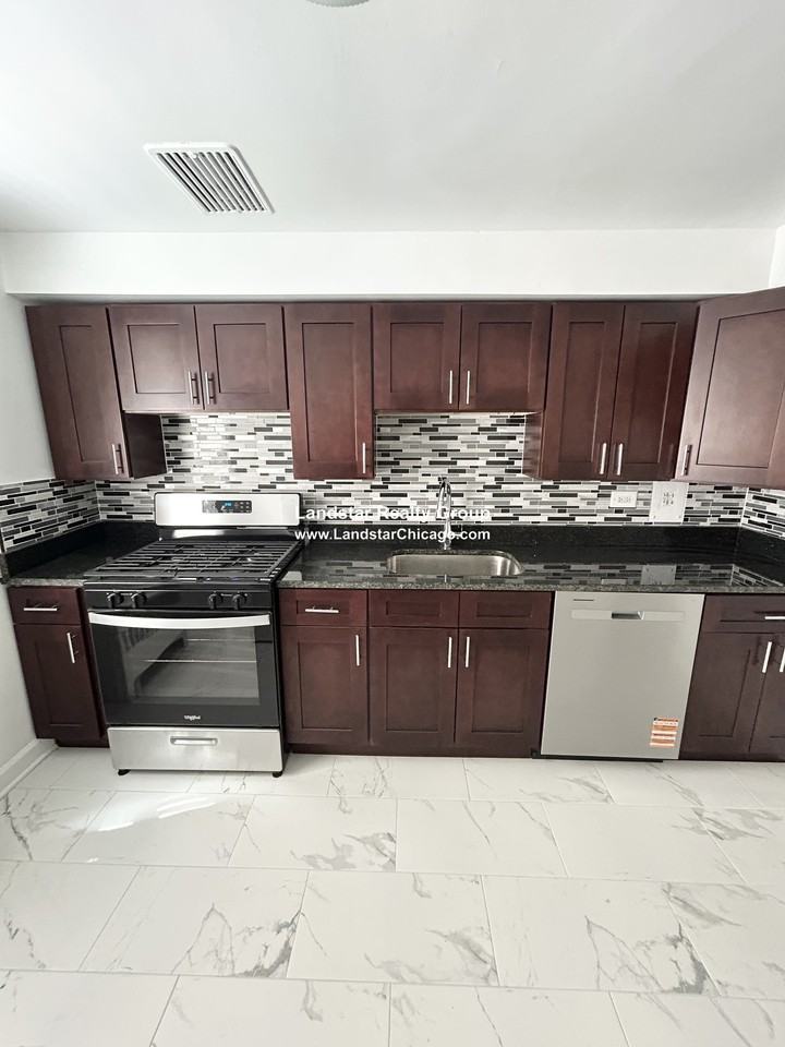 6707 N California Ave #GW - Photo 3 of 13