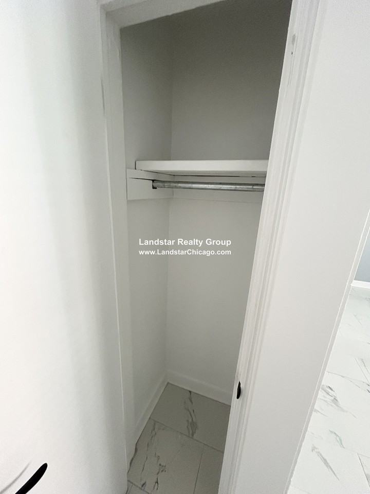 6707 N California Ave #GW - Photo 6 of 13