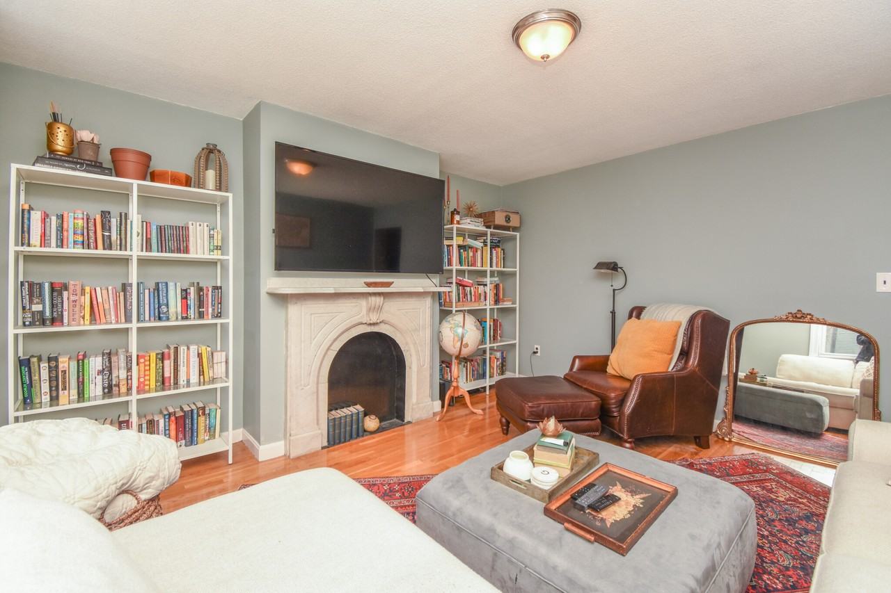 99 Bartlett St #2 - Photo 3 of 22