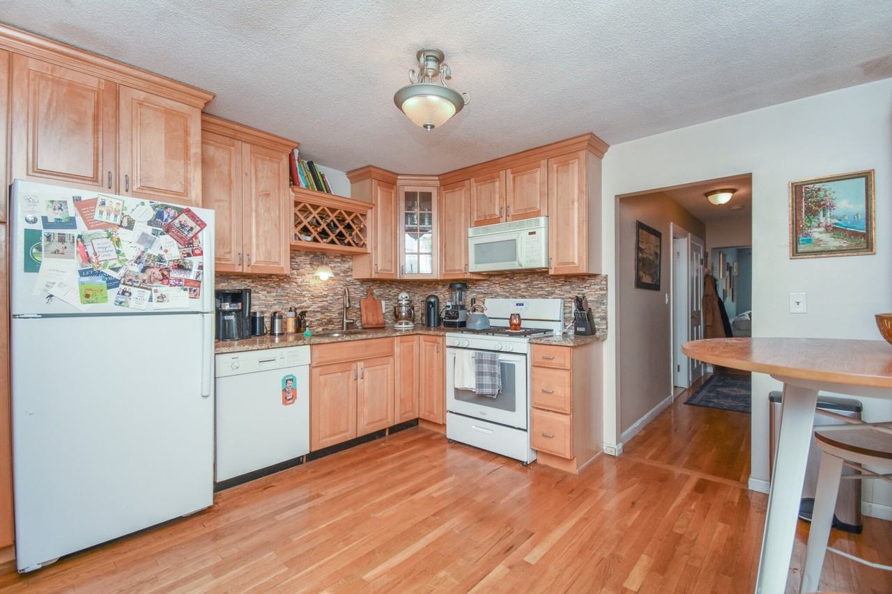 99 Bartlett St #2 - Photo 7 of 22