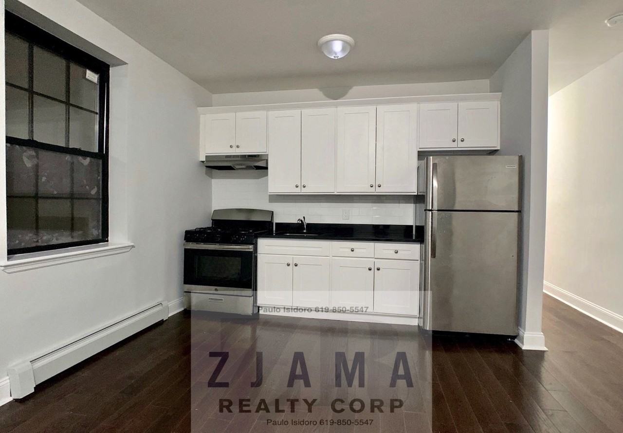 341 Lincoln Rd #B4 - Photo 4 of 12