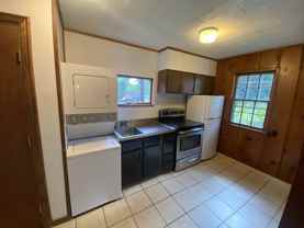 205 Cottage Ln - Photo 1 of 1