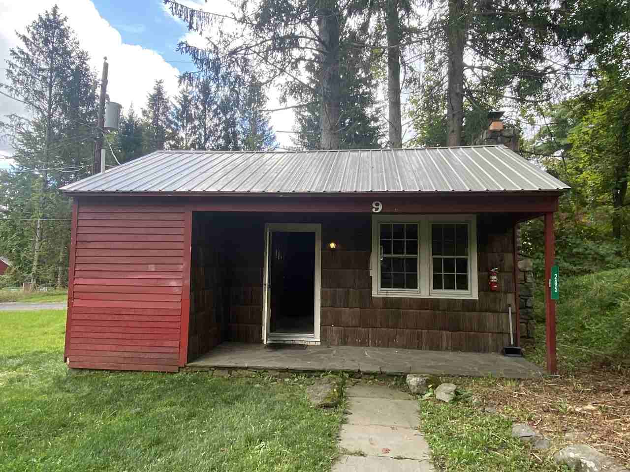 205 Cottage Ln - Photo 2 of 21