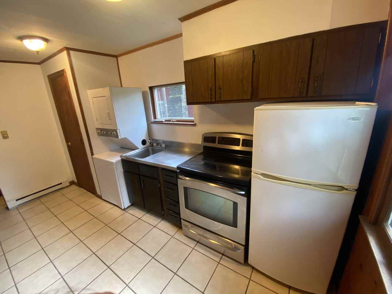 205 Cottage Ln - Photo 4 of 21