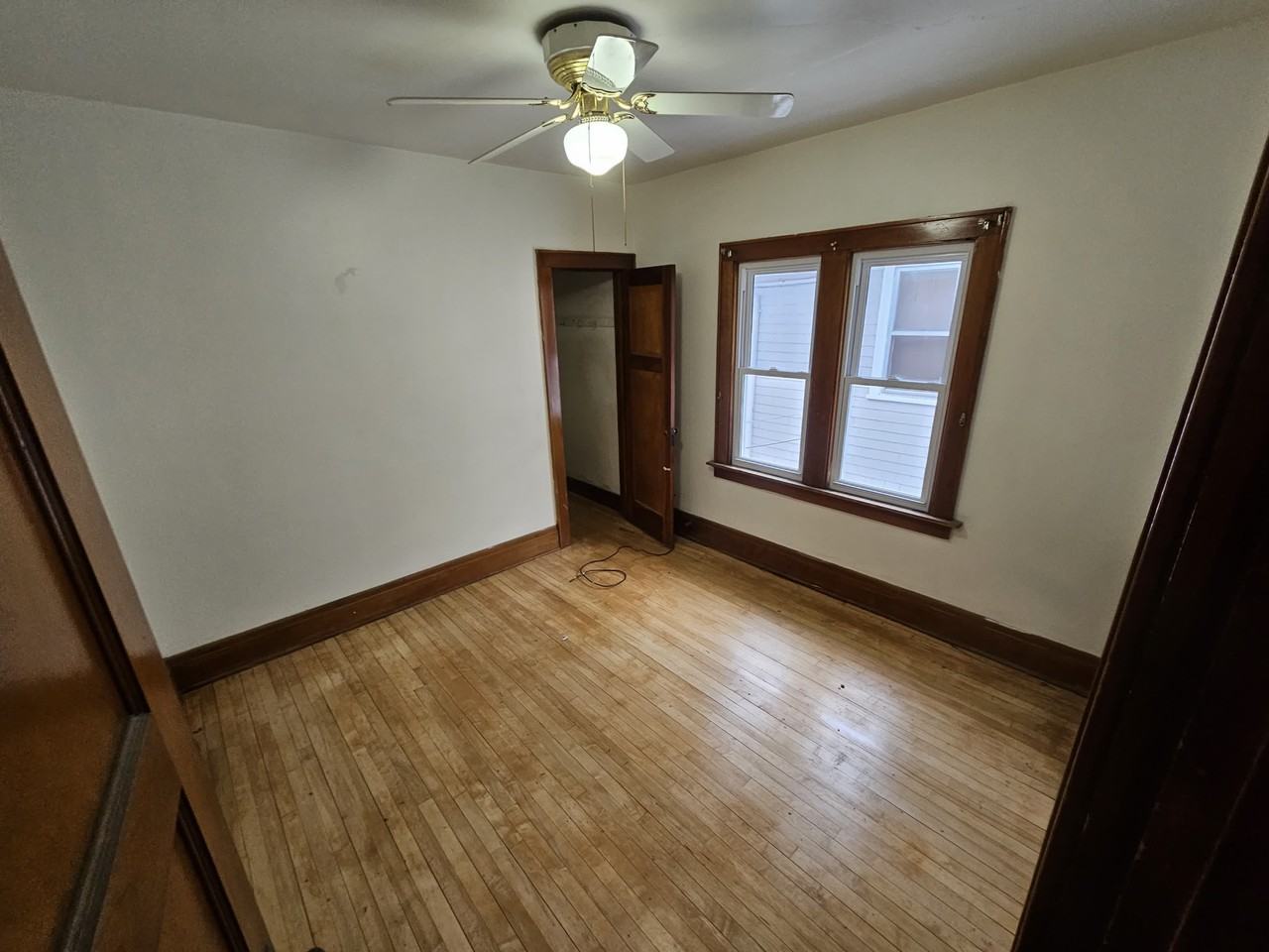 2629 N 50th St - Photo 3 of 8