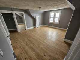 featured image of 3133 N 42nd St #UPPER