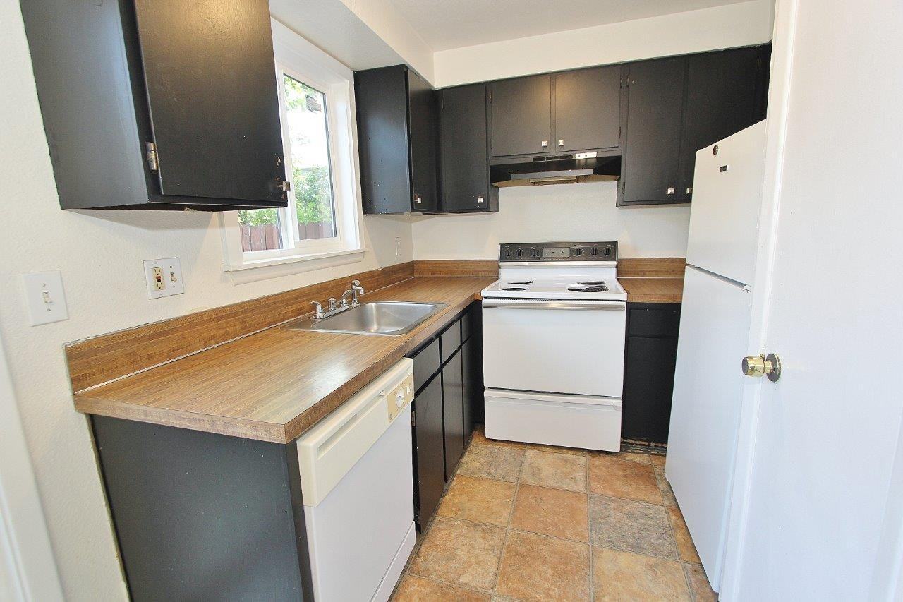 804 Nw 7th St - Photo 6 of 23