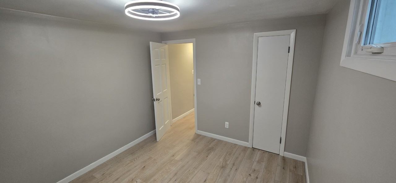 895 Warrenville Rd #2 - Photo 6 of 18